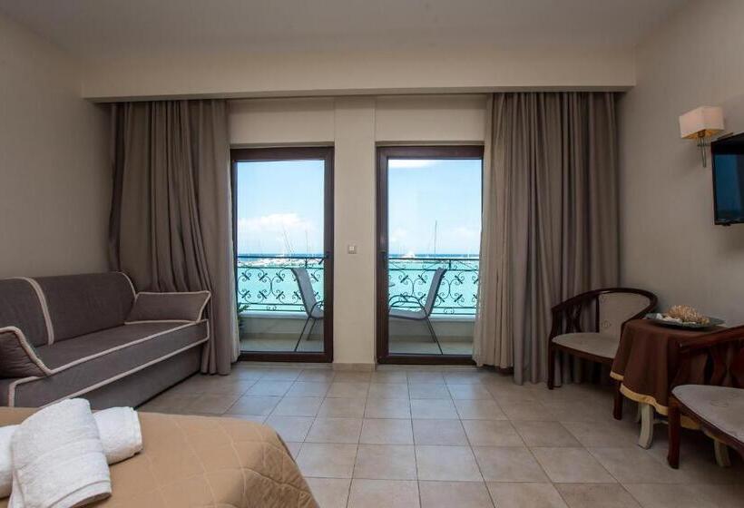 Triple Room Sea View, Dali