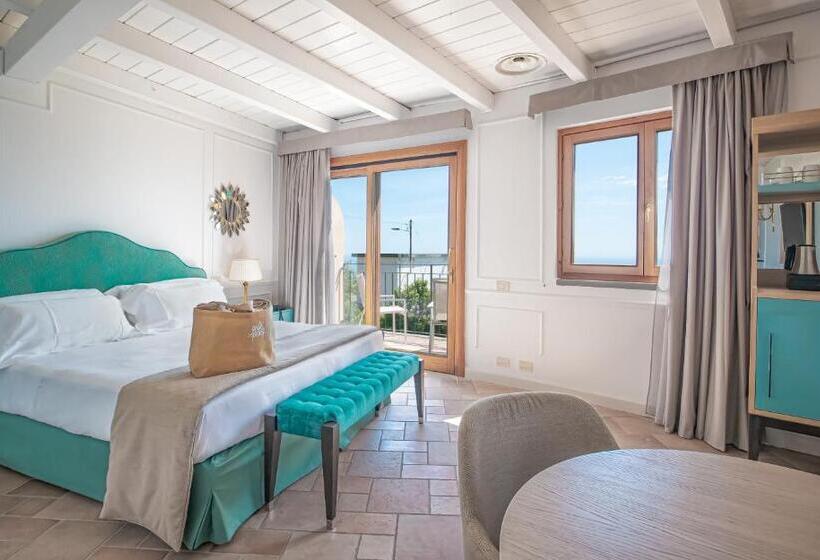 اتاق سوپریور با چشمانداز جانبی دریا, Golfo Dei Poeti Relais & Spa