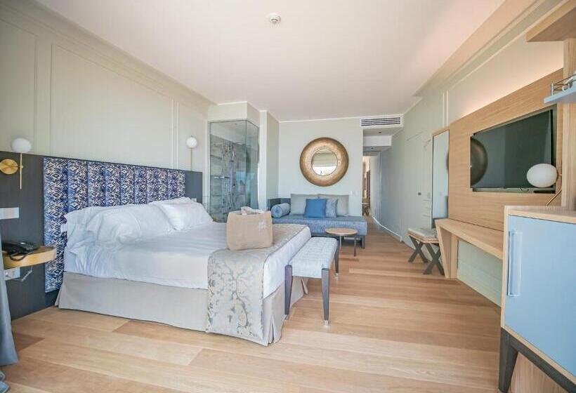 سوییت خانوادگی, Golfo Dei Poeti Relais & Spa