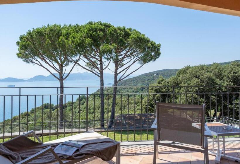 اتاق پرستیژ, Golfo Dei Poeti Relais & Spa