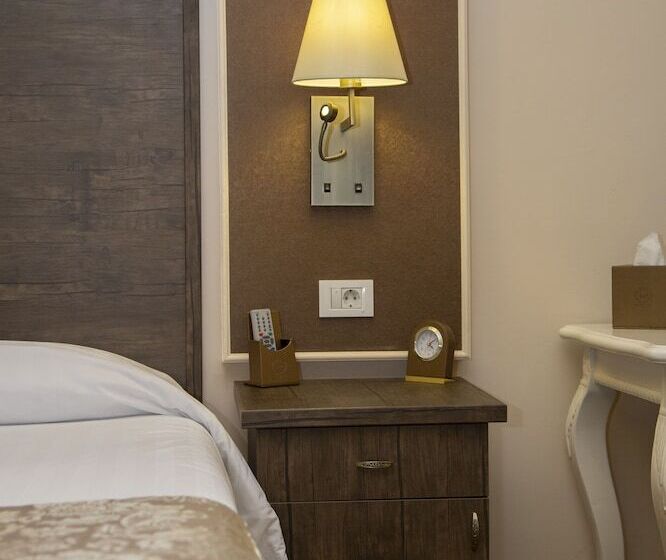 سوییت جونیور, Imperial Palace Hotel Yerevan