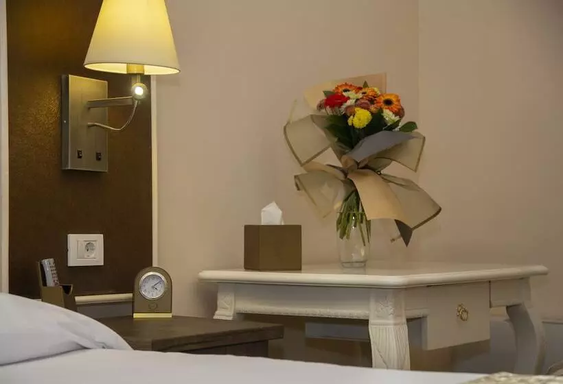 سوییت جونیور, Imperial Palace Hotel Yerevan