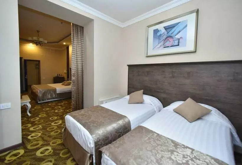 سوییت جونیور, Imperial Palace Hotel Yerevan