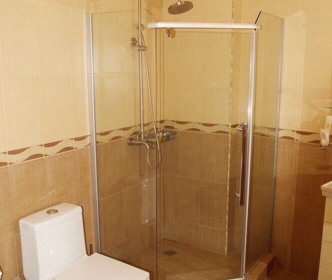 اتاق استاندارد یک نفره, Imperial Palace Hotel Yerevan