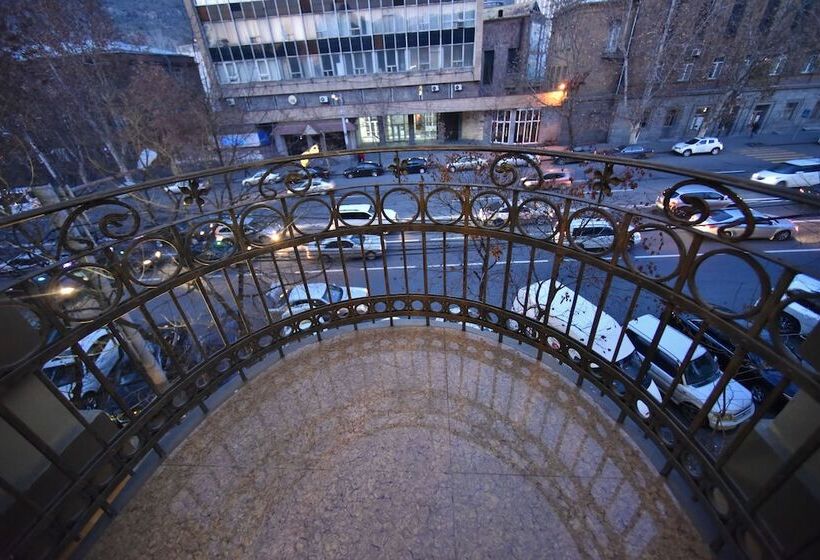 اتاق استاندارد یک نفره, Imperial Palace Hotel Yerevan