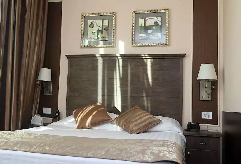 اتاق استاندارد یک نفره, Imperial Palace Hotel Yerevan