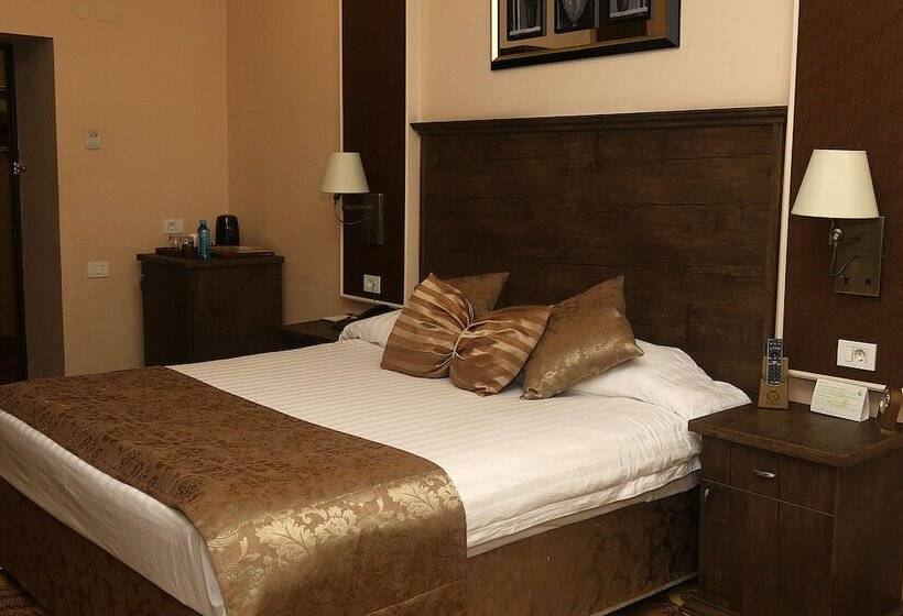 اتاق استاندارد یک نفره, Imperial Palace Hotel Yerevan