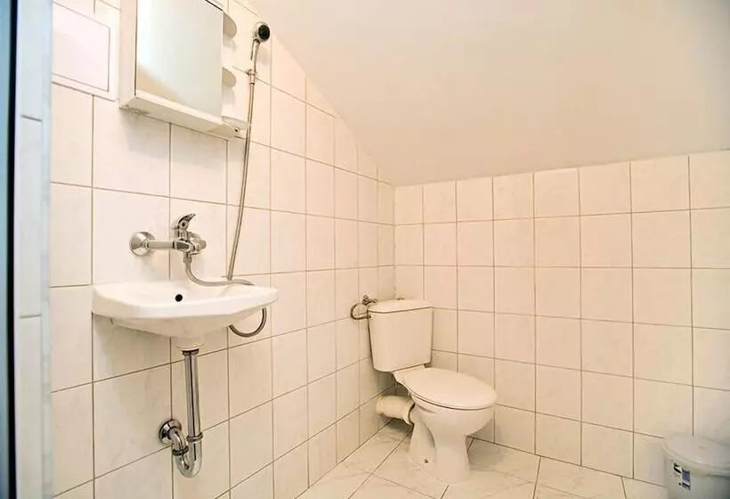 اتاق استاندارد, My Guest Rooms