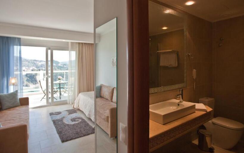 수피리어 룸 바다 전망, Odysseus