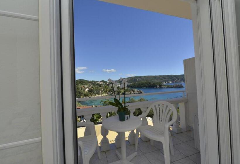 스탠다드 룸 바다 전망, Odysseus