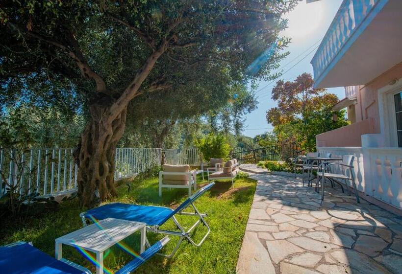 주니어 스위트 1층, Odysseus