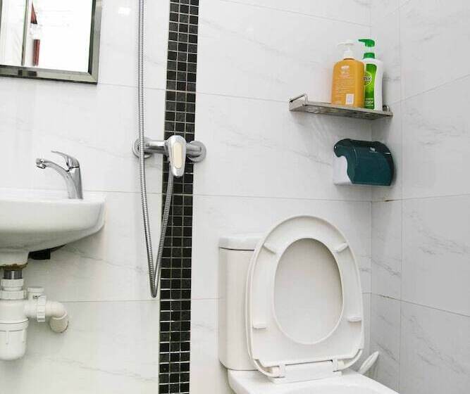 اتاق استاندارد یک نفره, Ah Shan Hostel