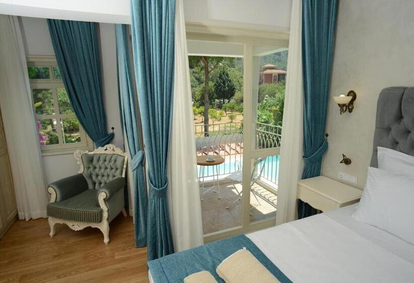 주니어 스위트, Petunya Konak   Boutique Class