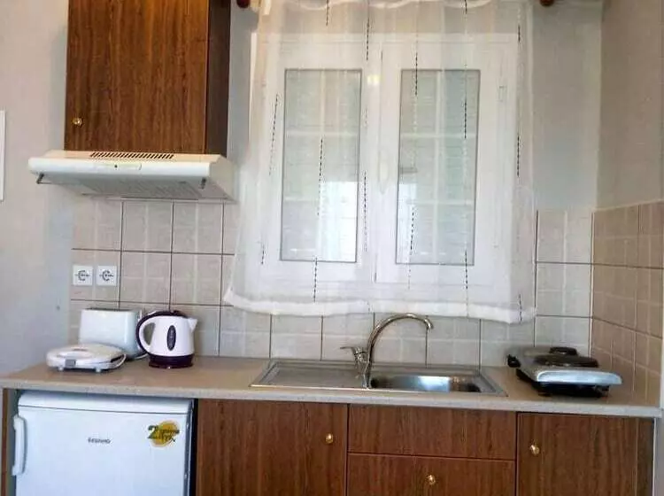 استودیوی استاندارد با چشم‌انداز دریا, Oskars Studios & Apartments