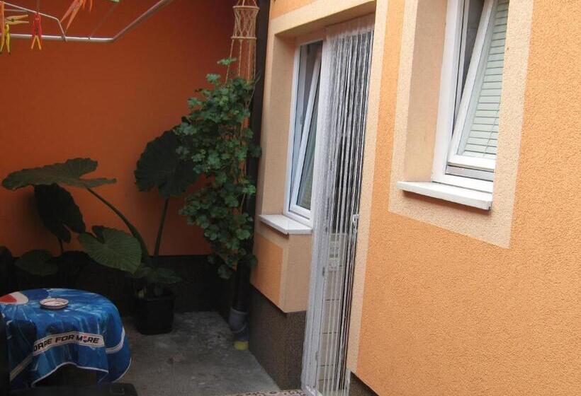 استودیوی استاندارد, Villa Ohrid Anastasia