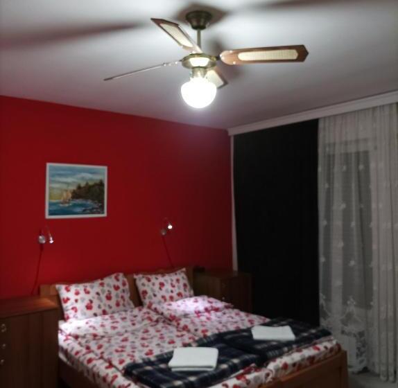 اتاق استاندارد چهارنفره با سرویس بهداشتی مشترک, Villa Ohrid Anastasia