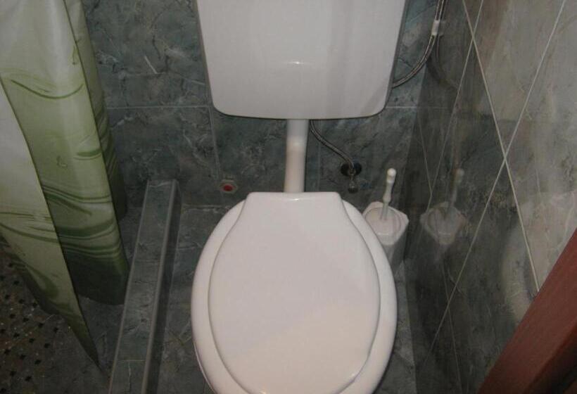 استودیوی استاندارد, Villa Ohrid Anastasia