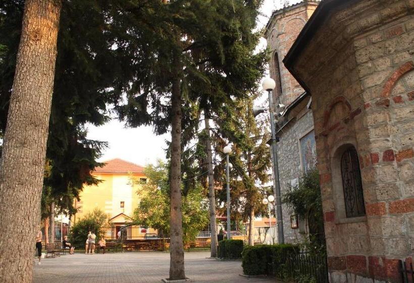 تختخواب در اتاق مشترک, Villa Ohrid Anastasia