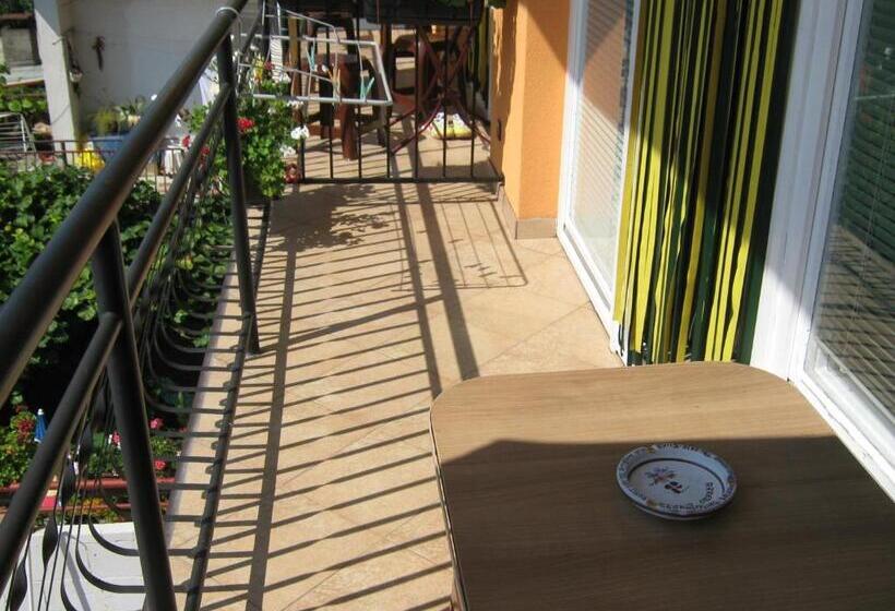 تختخواب در اتاق مشترک, Villa Ohrid Anastasia