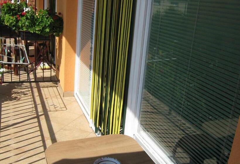 اتاق استاندارد چهار تخته, Villa Ohrid Anastasia