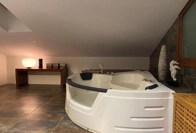 Люкс Повышенной Комфортности, Apartamentos Alcañiz, Suite Deluxe