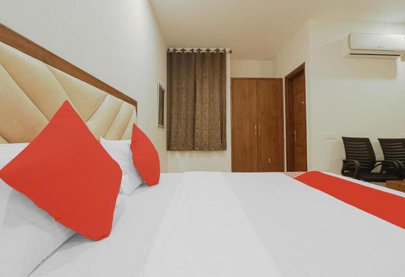 Номер Стандарт, Golfview