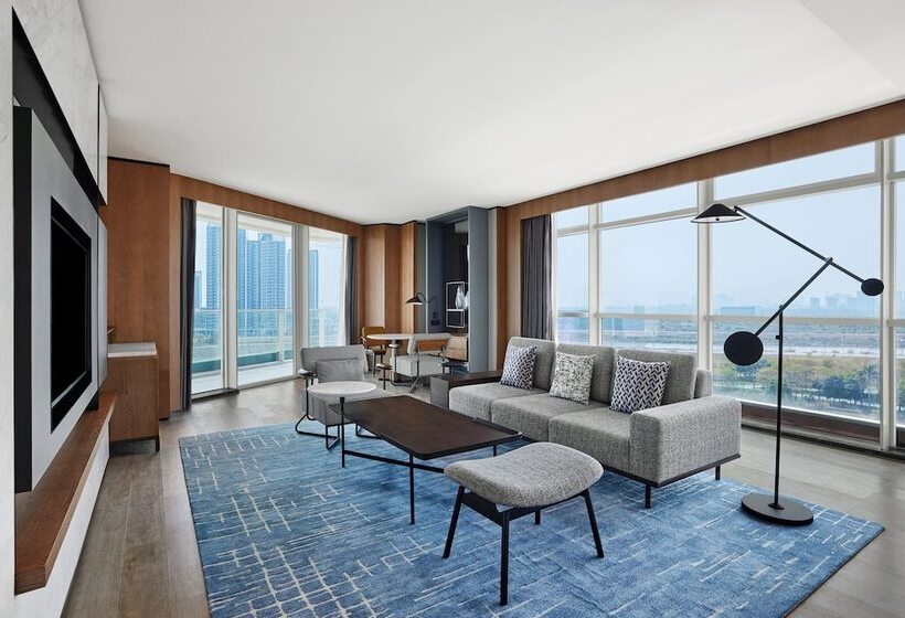 جناح ديلوكس, Sheraton Zhaoqing Dinghu
