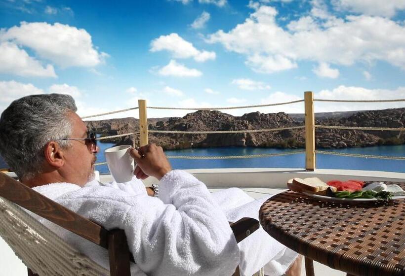 اتاق دلوکس با تخت کینگ و چشمانداز, Benben By Dhara Hotels Adults Only