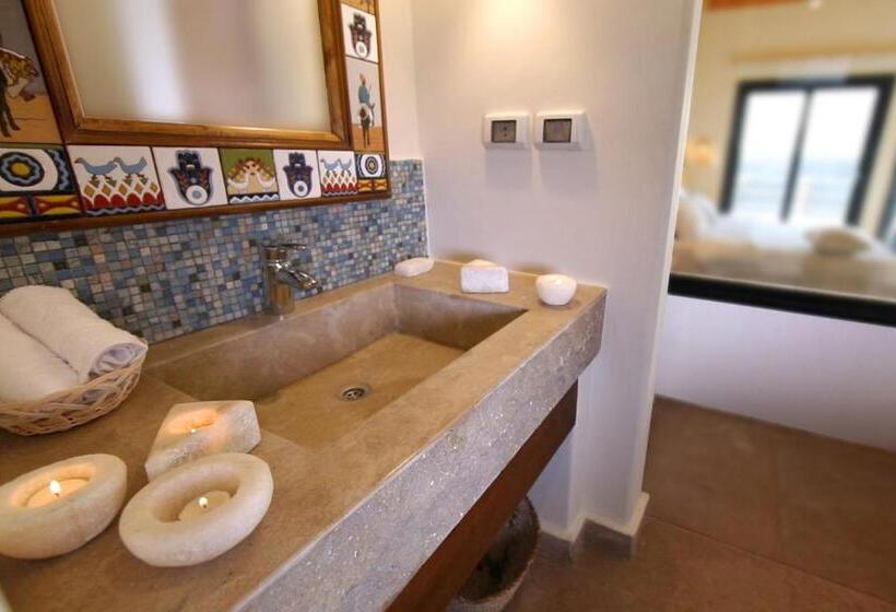 اتاق دلوکس با تخت کینگ و چشمانداز, Benben By Dhara Hotels Adults Only