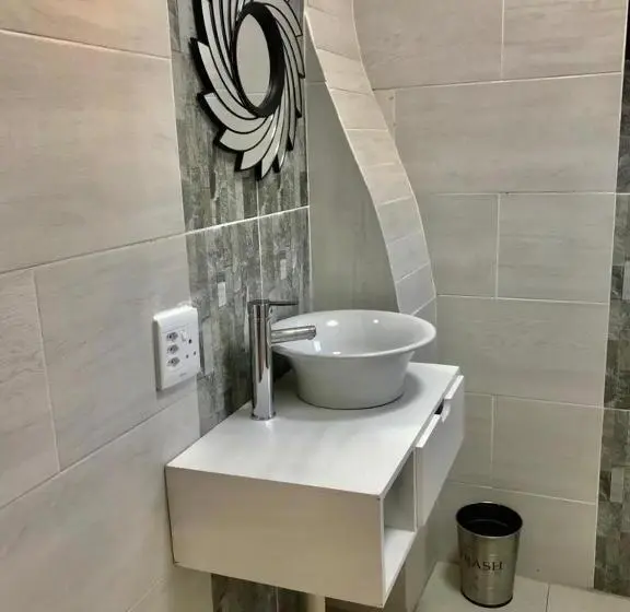 デラックススイート, Capitalt Luxury Guest House