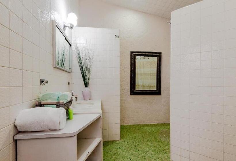 بنگله خانوادگی, Casa Jacobina Tepoztlán