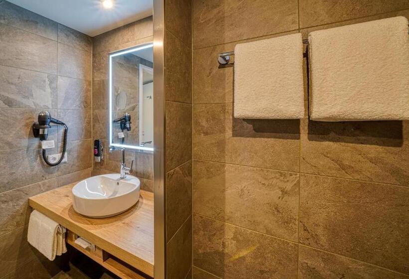 חדר דלוקס, Fourside Hotel Freiburg, Trademark Collection By Wyndham