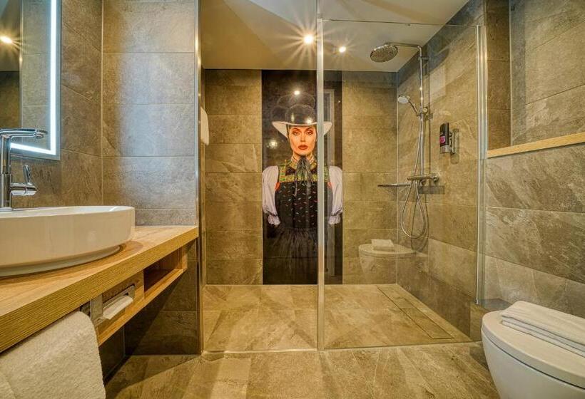 디럭스 룸, Fourside Hotel Freiburg, Trademark Collection By Wyndham