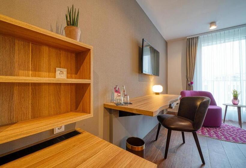 חדר דלוקס, Fourside Hotel Freiburg, Trademark Collection By Wyndham