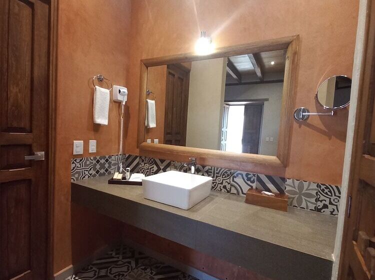 Номер Deluxe, Junvay