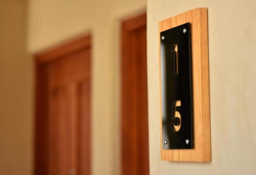 Номер Deluxe, Junvay