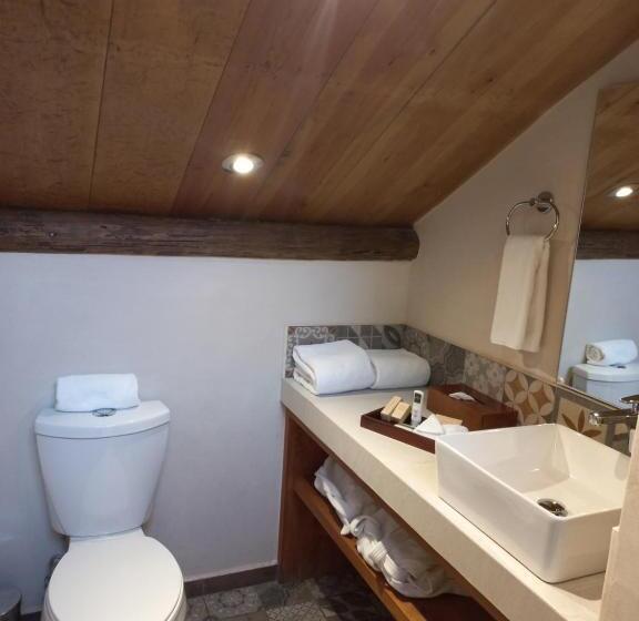 Люкс Повышенной Комфортности, Junvay