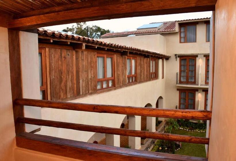 Люкс Повышенной Комфортности, Junvay