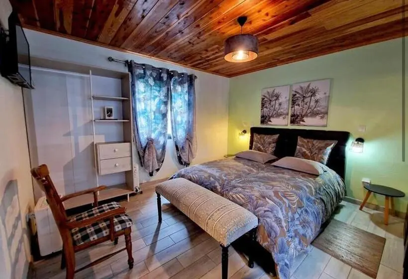 اتاق استاندارد با چشمانداز باغ, Chambres Et Tables D Hote Du Voyageur