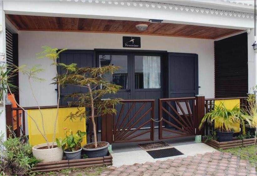 اتاق استاندارد با چشم‌انداز باغ, Chambres Et Tables D Hote Du Voyageur