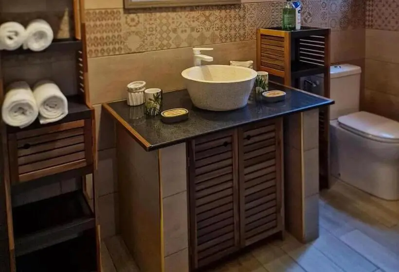 اتاق استاندارد با چشمانداز باغ, Chambres Et Tables D Hote Du Voyageur
