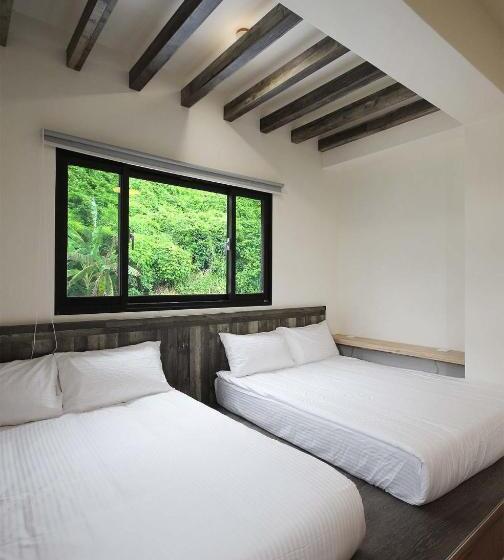 اتاق استاندارد چهار تخته, Oceanseeker