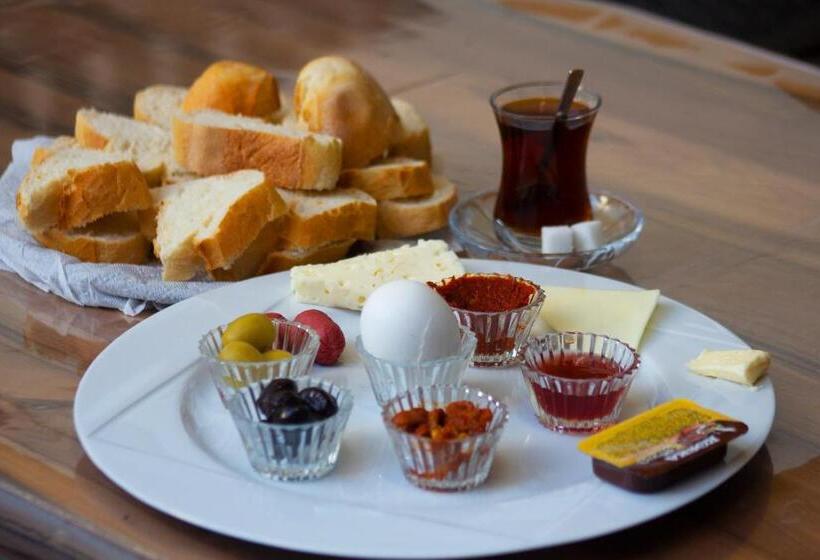 Habitació Triple Estàndard, Karhal