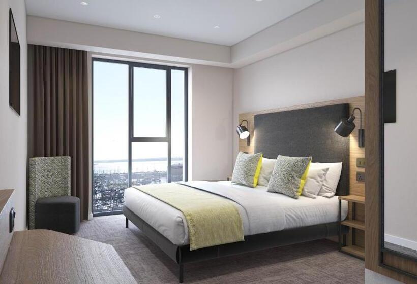 带大床的标准间, Tŷ Milford Waterfront