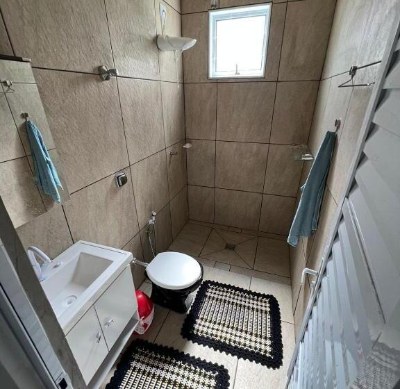 标准单人间, Hostel Raizer