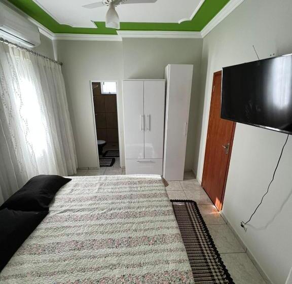 标准单人间, Hostel Raizer