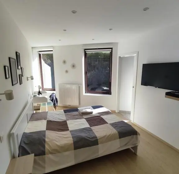 スタンダードルーム, Studio Citadelle   Chambres Avec Salle De Bain Indépendantes Et Cuisine Partagée