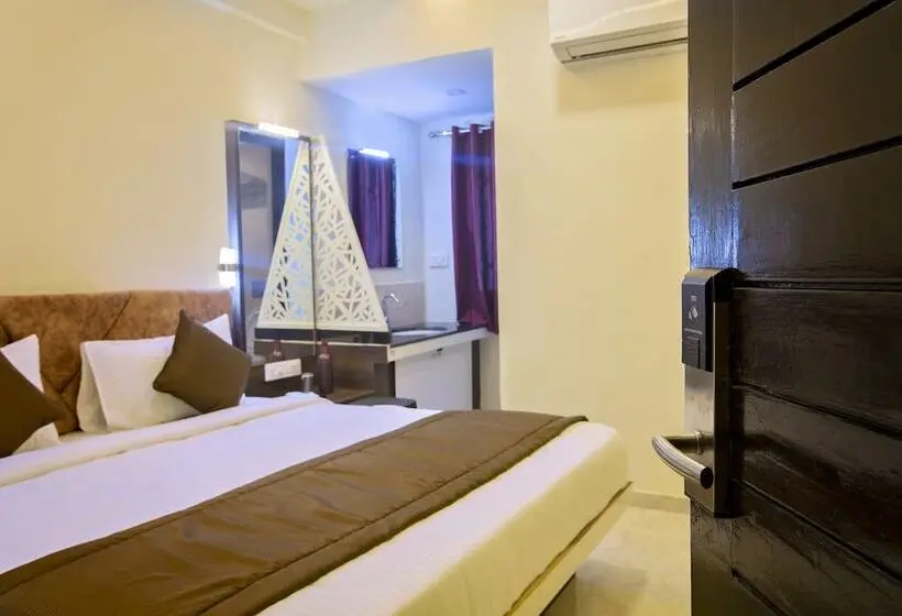 اتاق لوکس, Ivy Residency