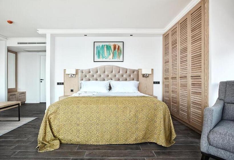 Deluxe Suite King Bed, Casa Mimosa