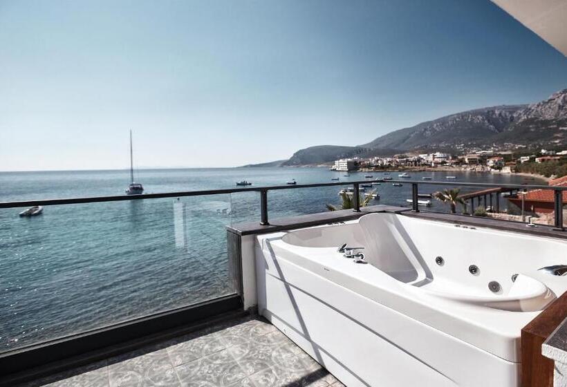 Deluxe Suite King Bed, Casa Mimosa